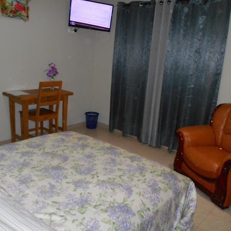 Agla Hotel Ломе Экстерьер фото
